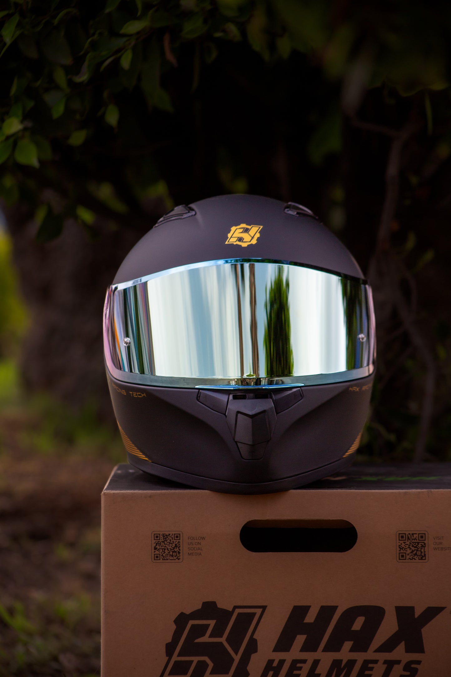 CASCO HAX OBSIDIAN NEGRO MATE/DORADO
