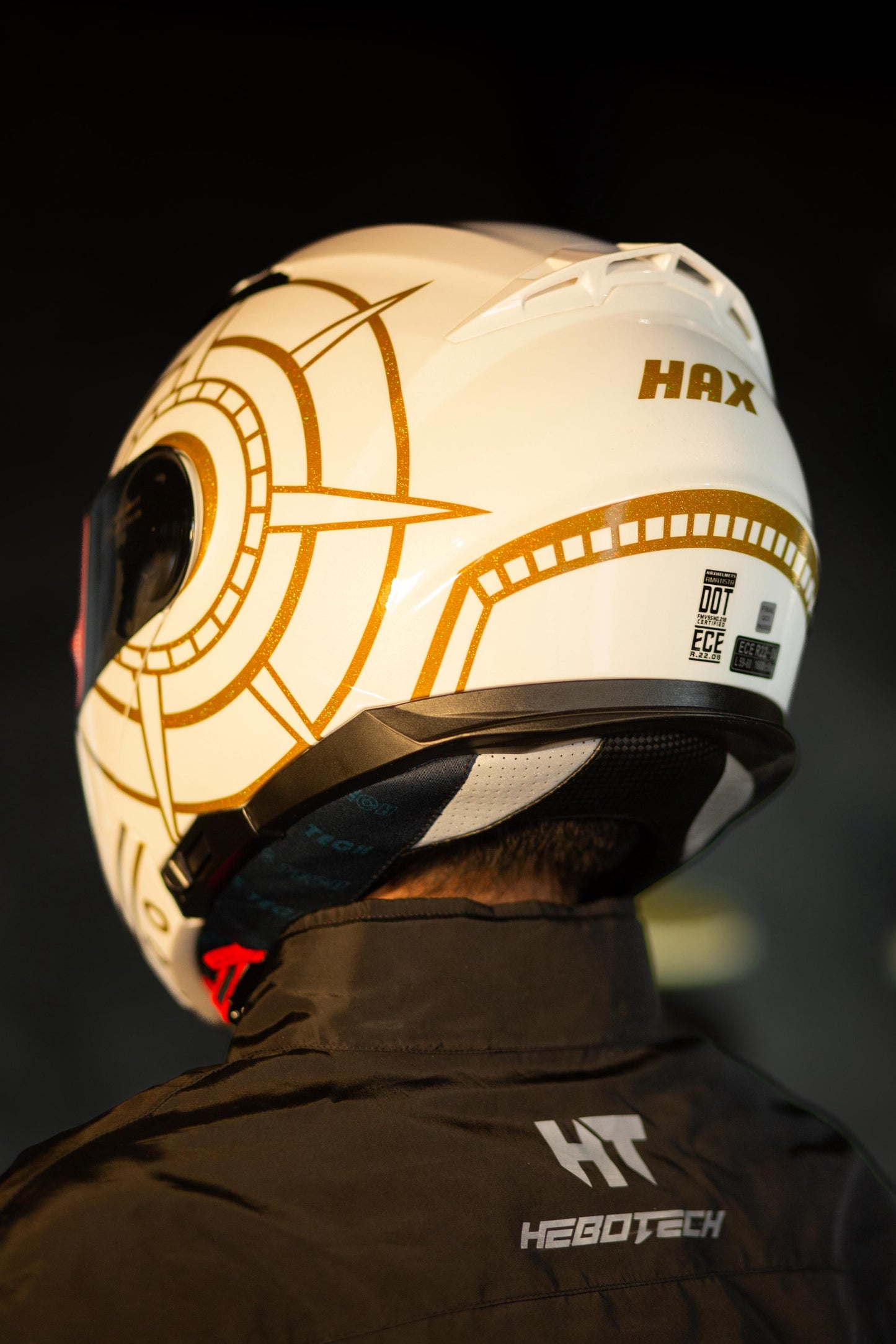 CASCO HAX ABATIBLE AMATISTA BLANCO/DORADO
