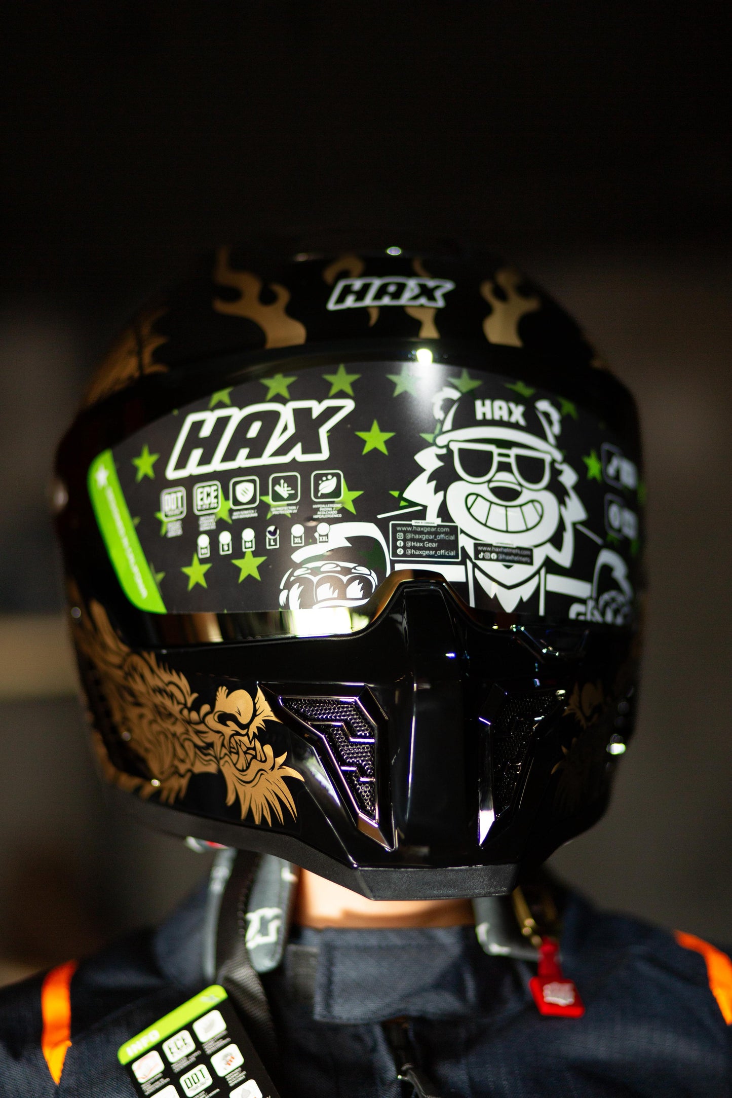 Casco Integral Hax Black Pearl Dragon Dorado