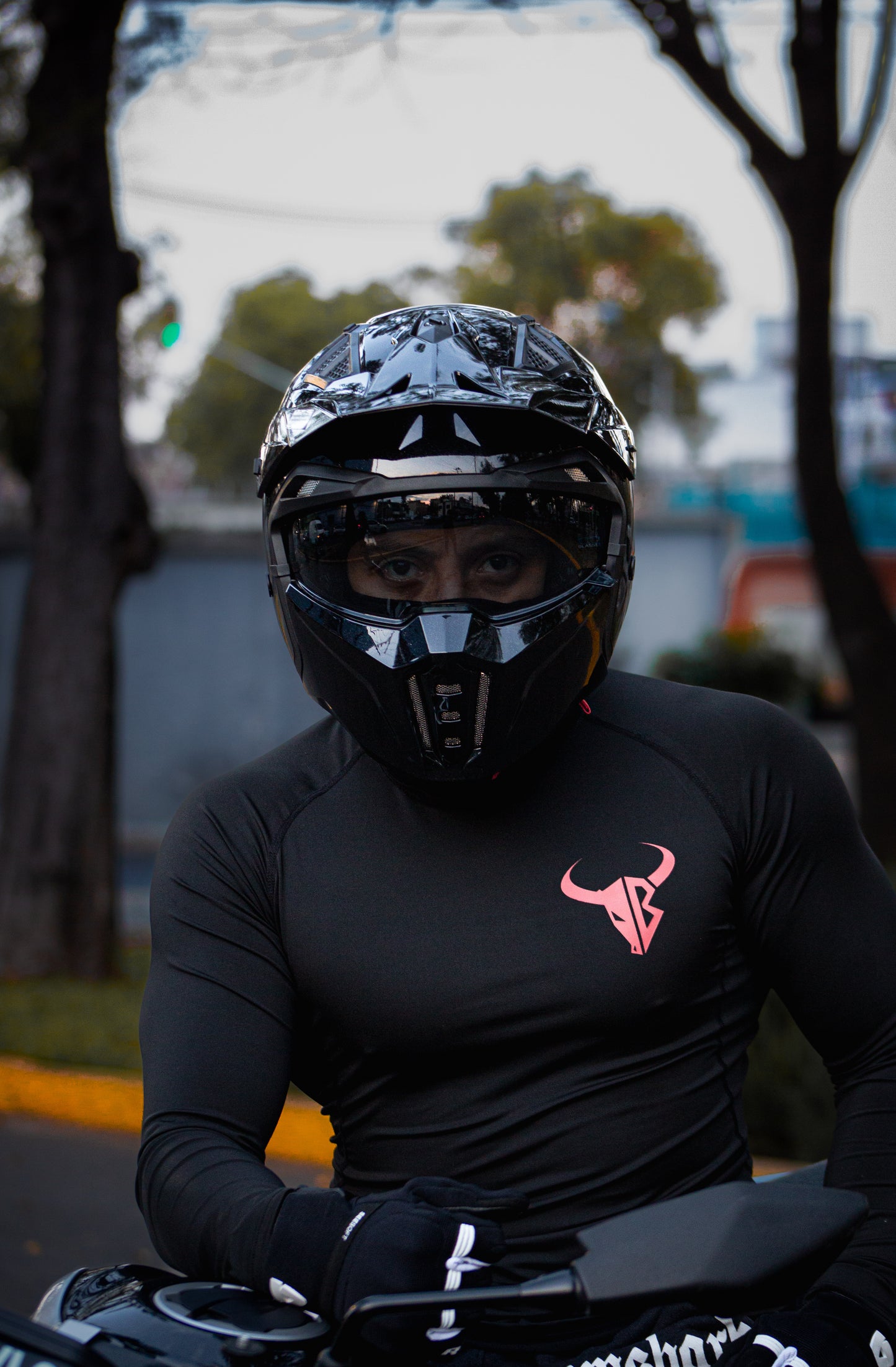 ILM-Z302 GLOSS BLACK