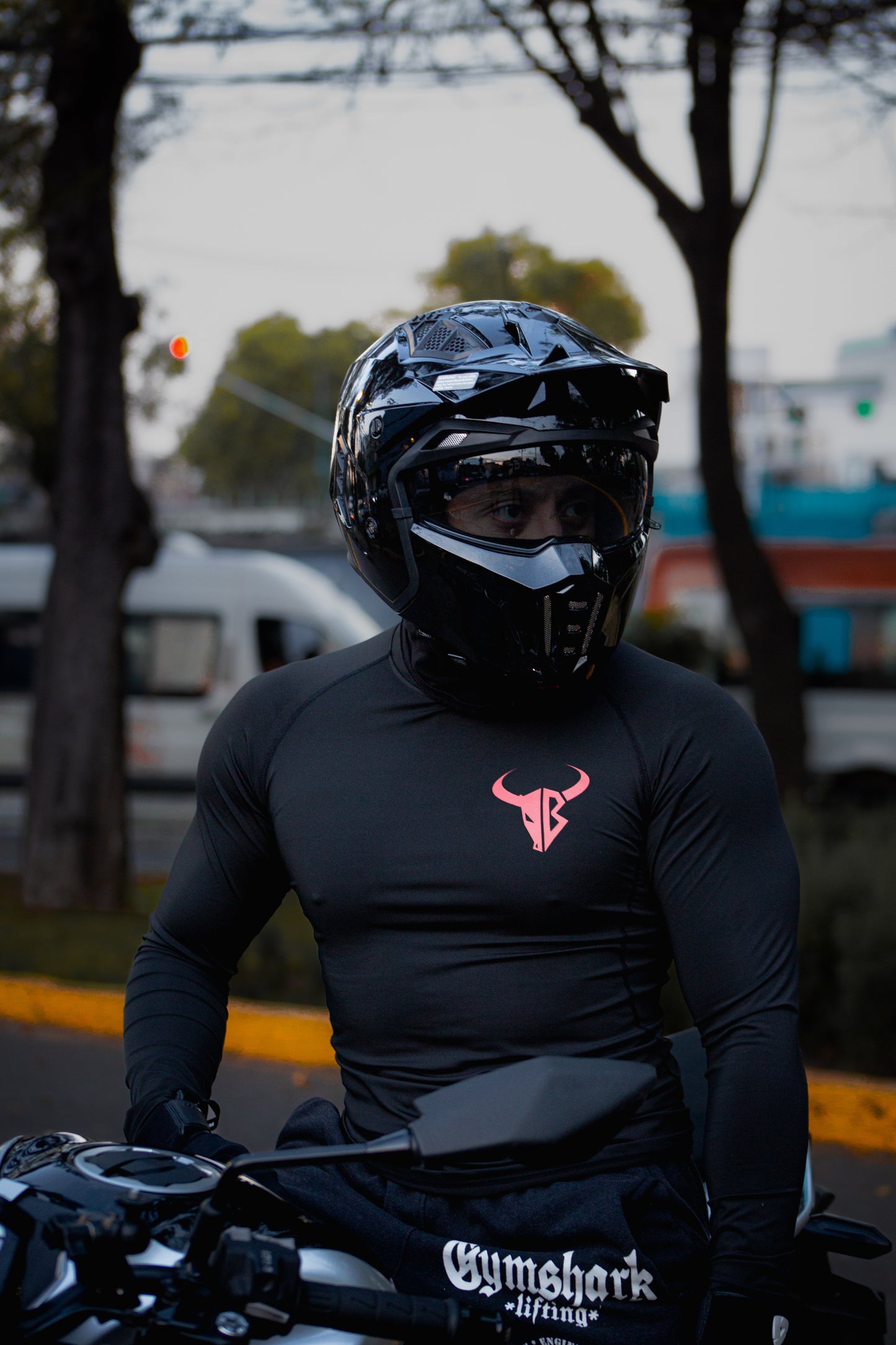 ILM-Z302 GLOSS BLACK