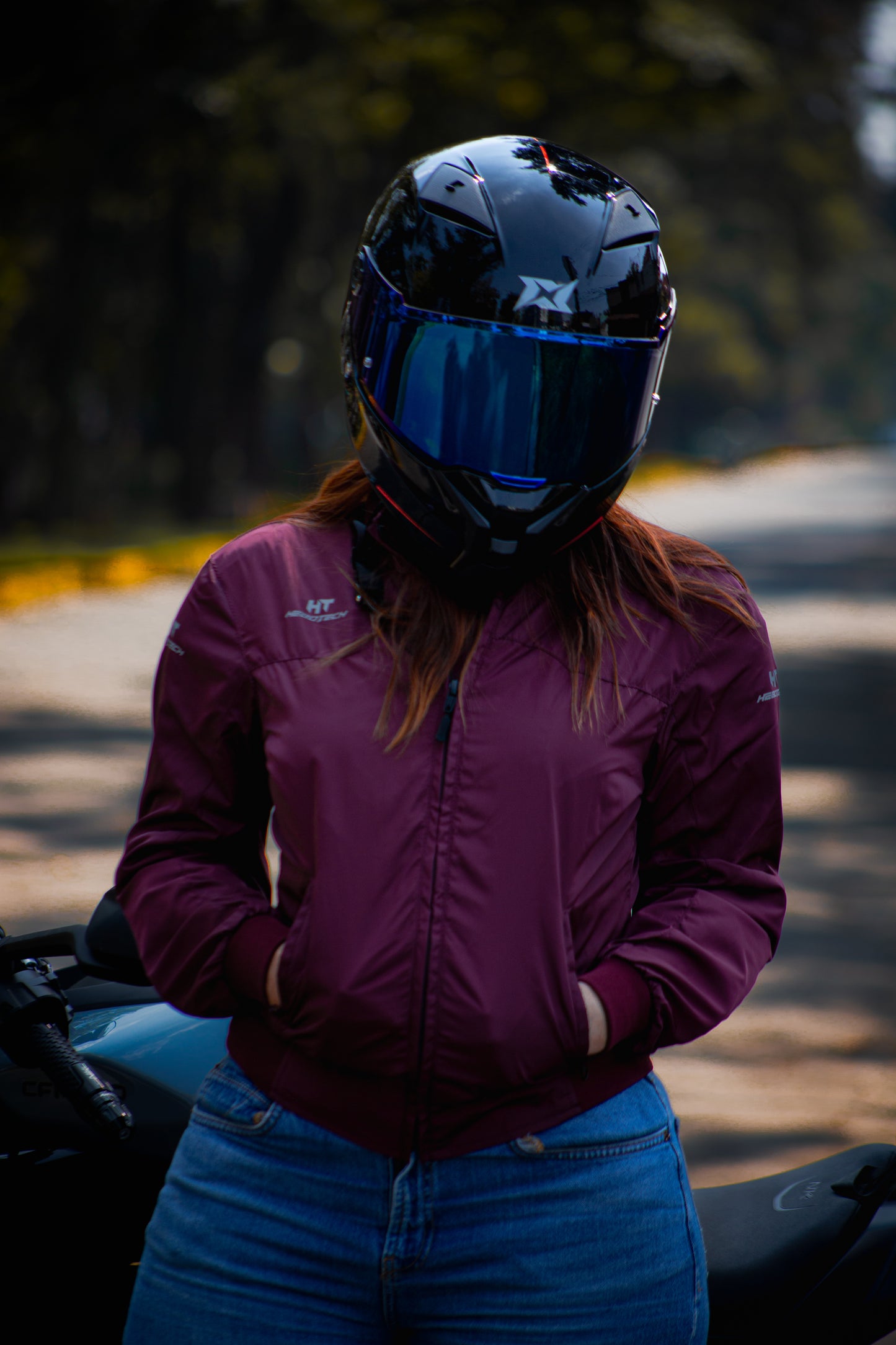 Chamarra Hebotech Caliber Burgundy Dama