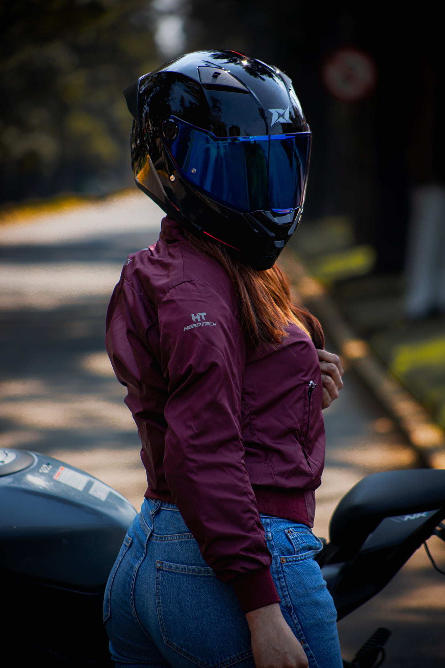 Chamarra Hebotech Caliber Burgundy Dama