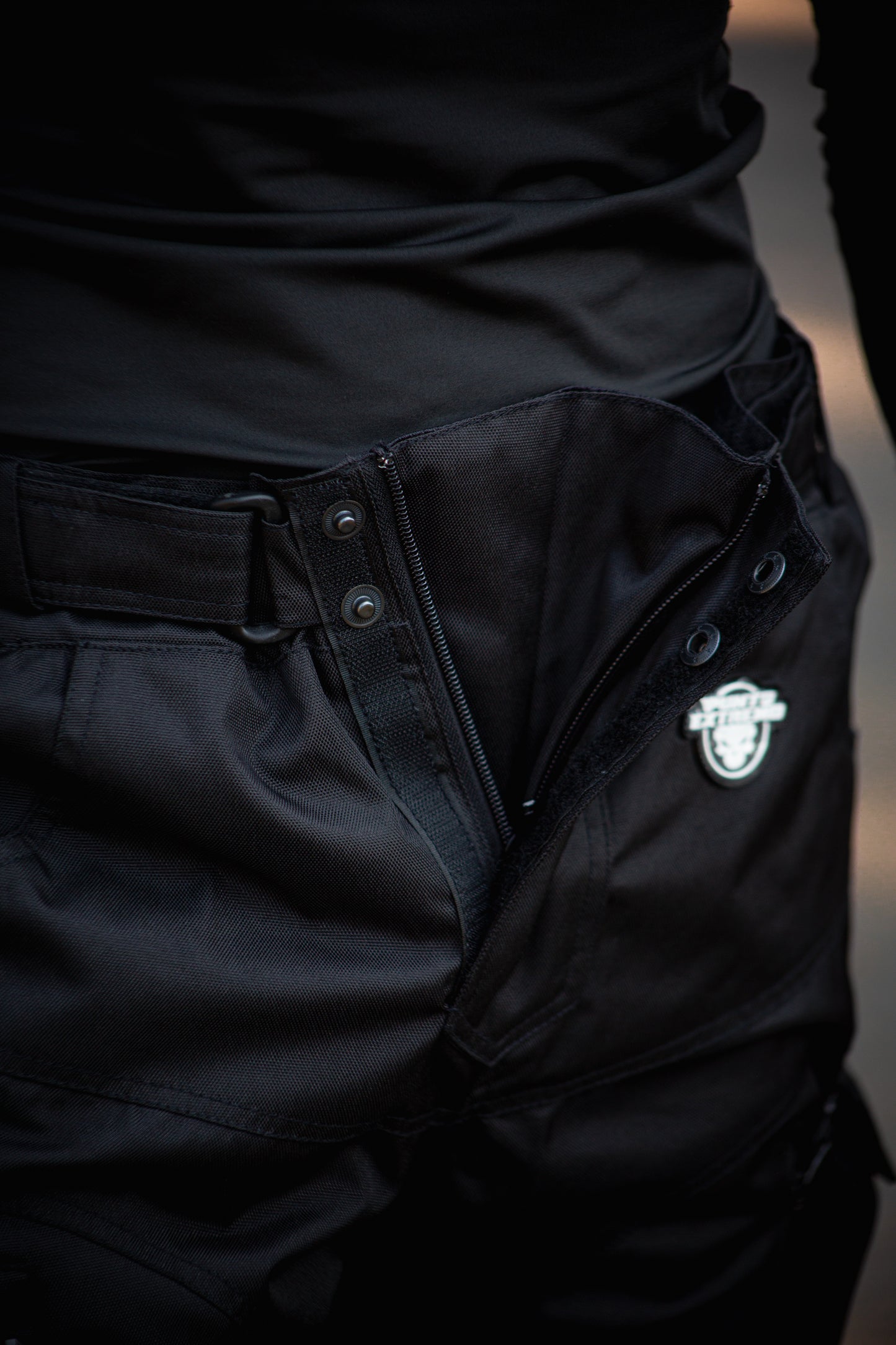 Pantalón Tour Punto Extremo Negro