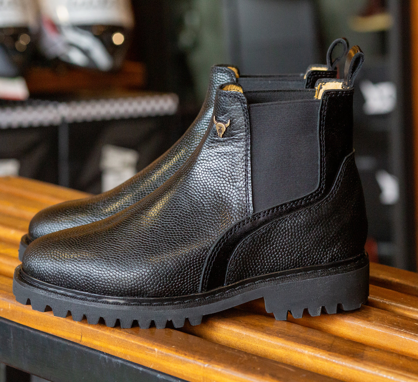 Chelsea Street All Black