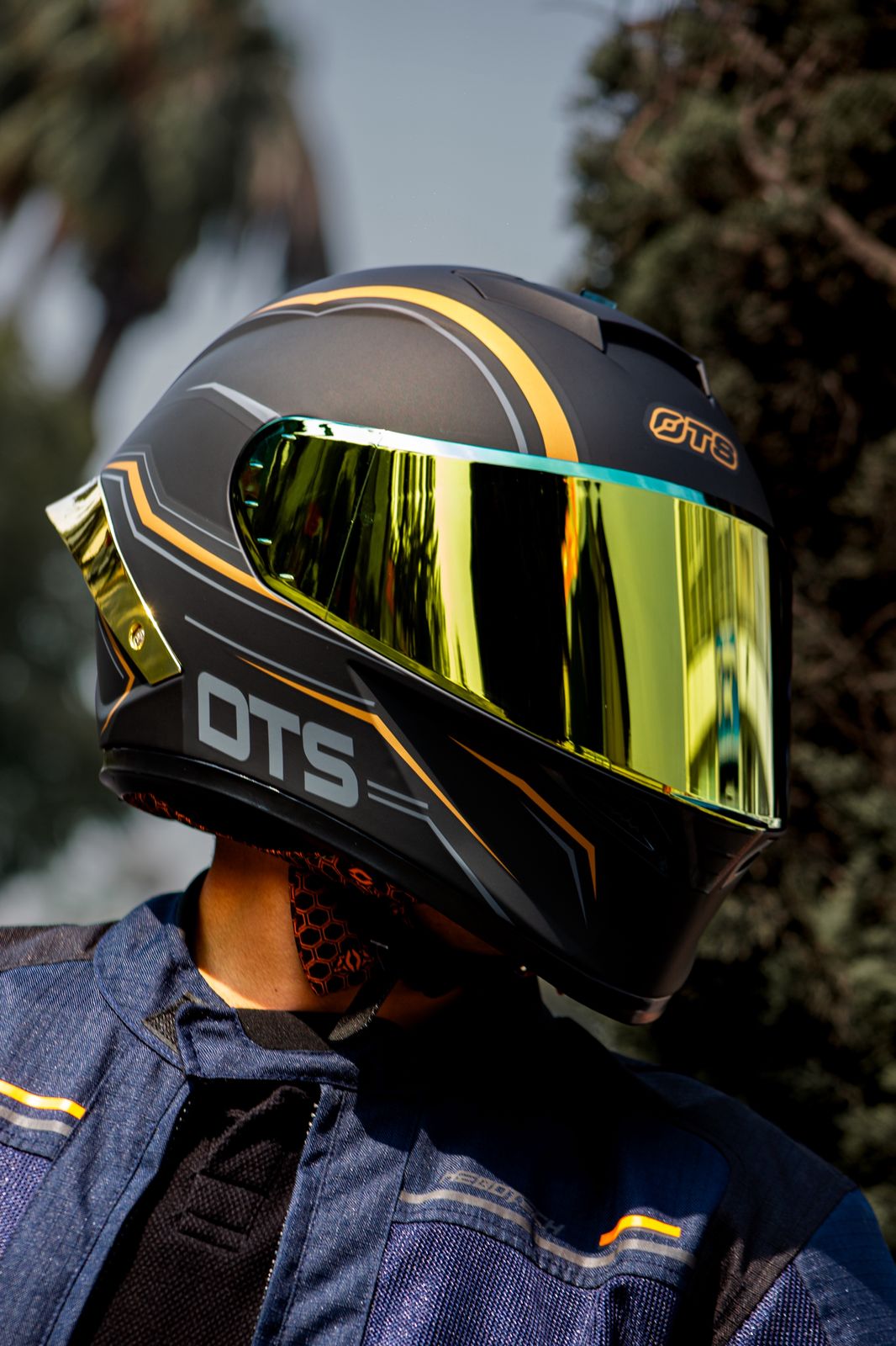 Casco HAX OTS Springer Negro Dorado